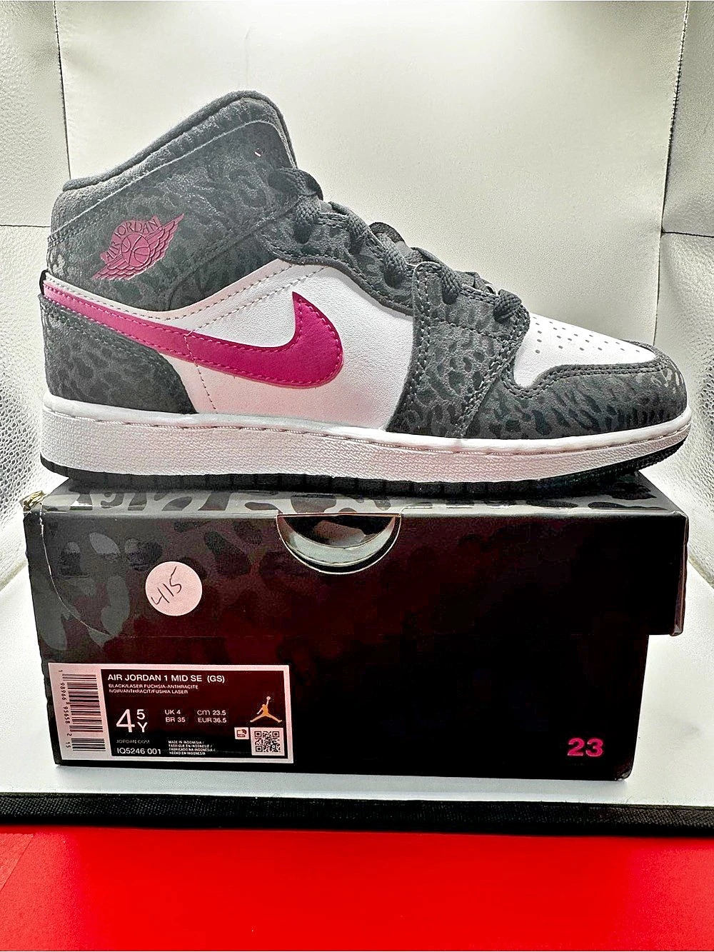 Nike Air Jordan 1 Mid Black & Pink Sneakers US 4.5Y Like New